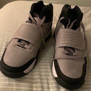 COPY - Fubo High Top Sneakers Size 11